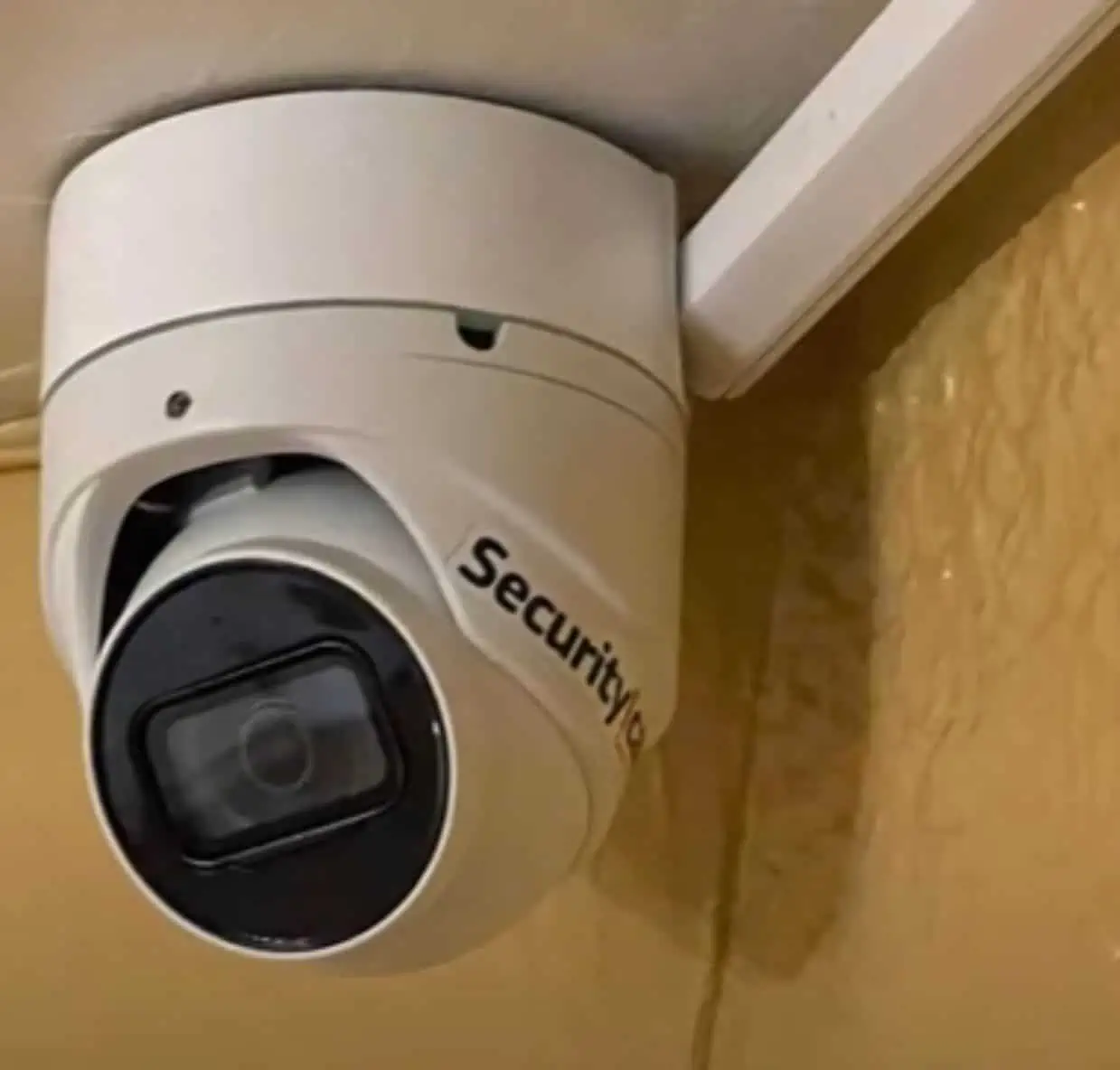 Indoor-Security-Camera